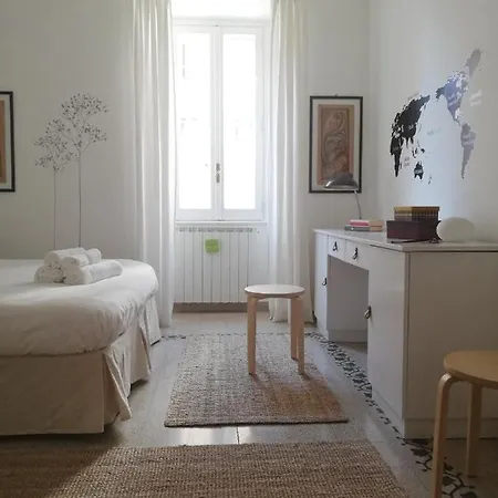Cozy روما